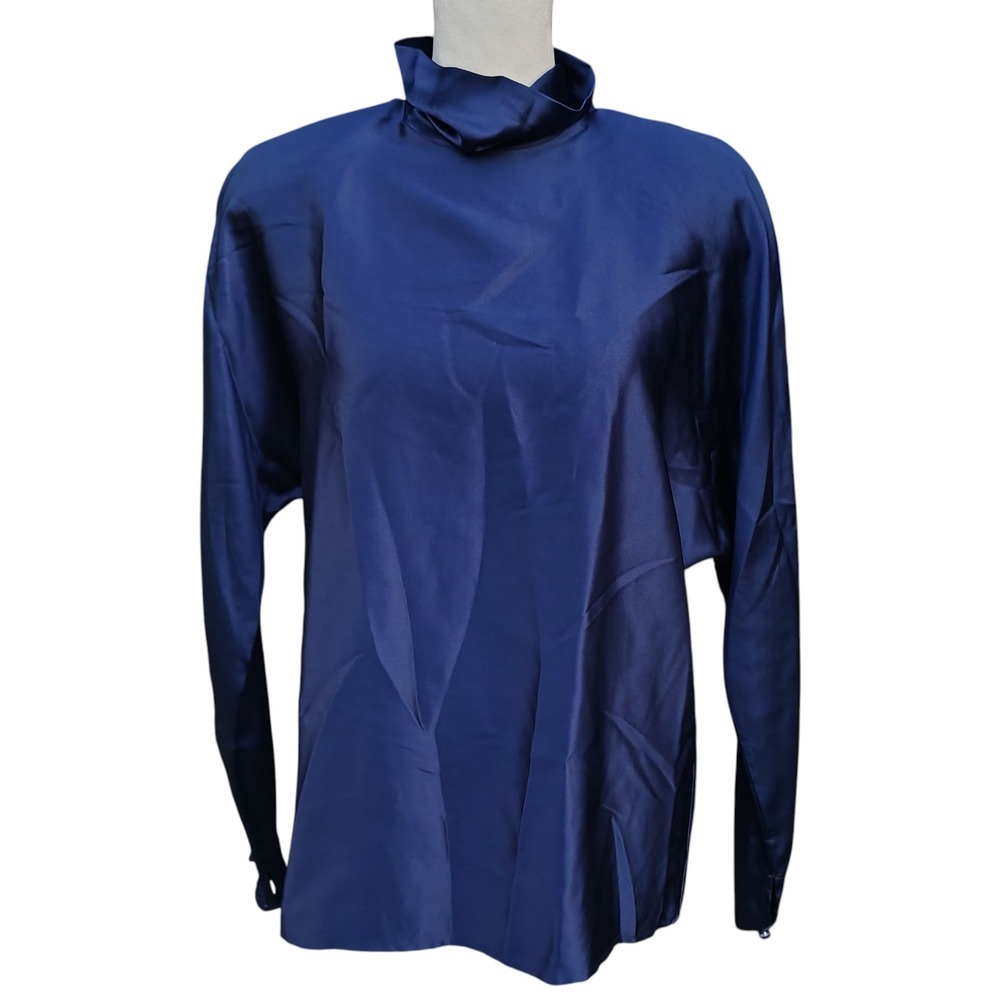 Vintage Talbots Women's‎ Blouse Size 6 Blue 100% Silk Long Sleeve Button Elegant